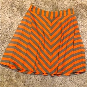 Outback Red Chevron Print A-Line Skirt Size M